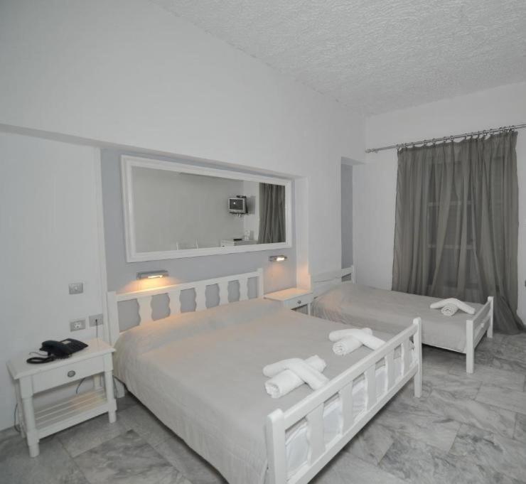 Porto Castello Hotel Fira  Exterior photo